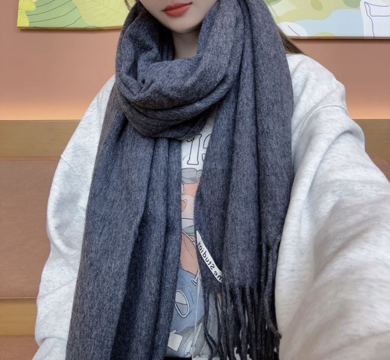 Acne Scarf